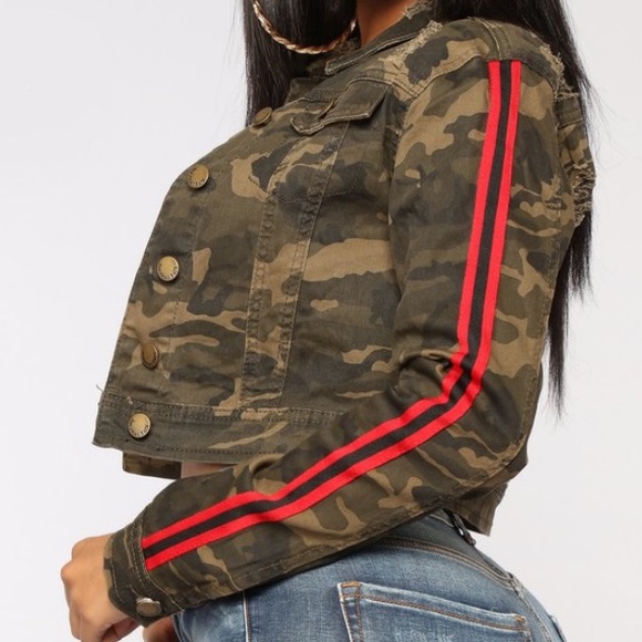 Fashion Nova Out of control Camo Jacket - Picture 3 of 8
